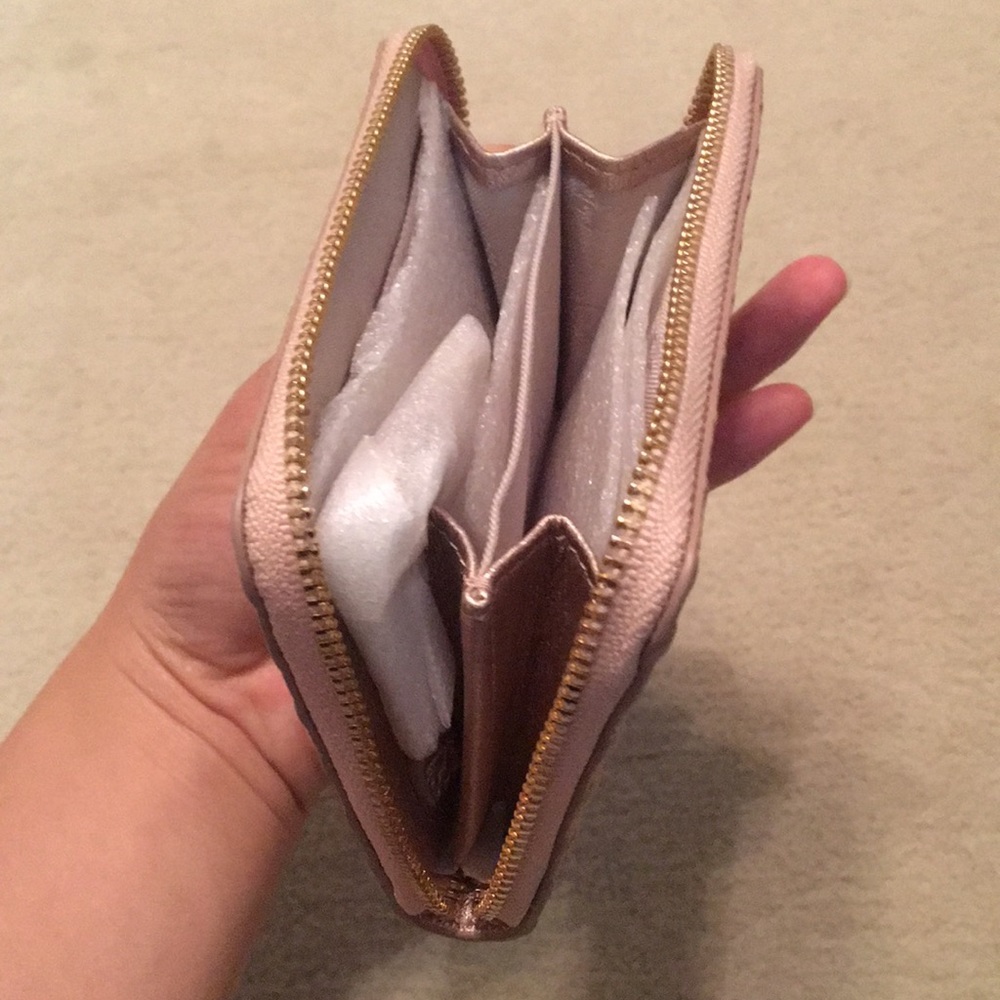 Tory Burch Wallet - Picture 2 of 3